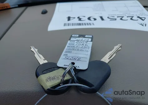 2004 Ford F-150 Stx/Xl/Xlt from USA, damaged, VIN 1FTRF12W04NC41949